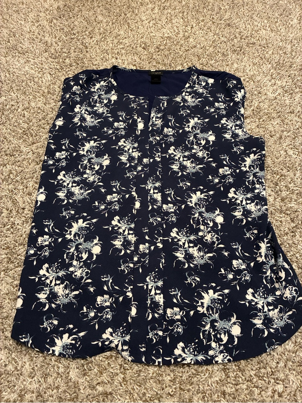 Ann Taylor Navy and White Floral Sleeveless Blouse